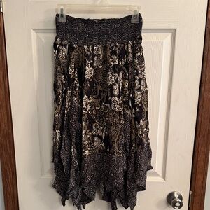 Hazel‎ Black, Brown and White Paisley Hanker chief Skirt